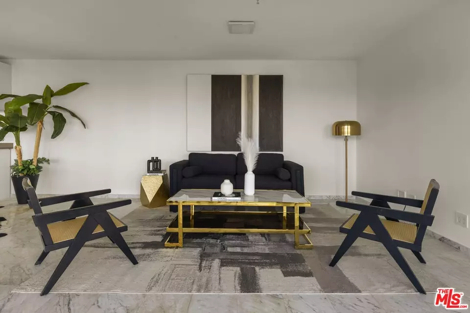 Living - 4556 Martson Dr, Encino, CA 91316 photo 3 of 3