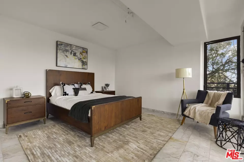 Bedroom - 4556 Martson Dr, Encino, CA 91316 photo 2 of 2