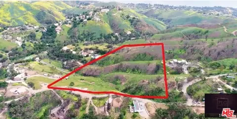 27300 Old Chimney Rd, Malibu, CA 90265