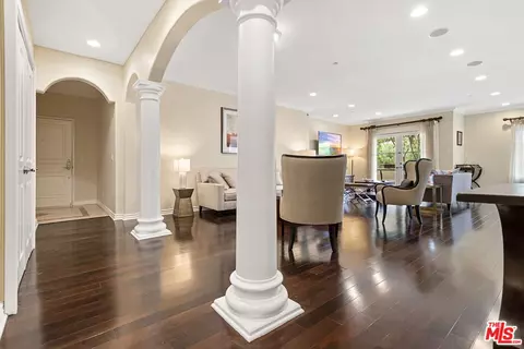 1861 Veteran Ave #201, Los Angeles, CA 90025