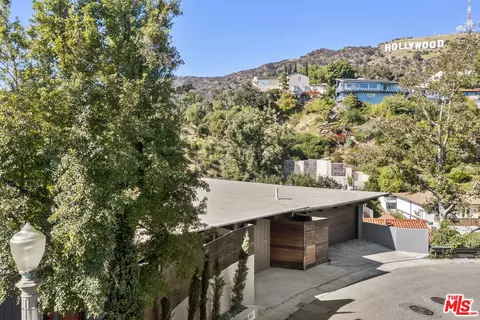 3174 Deronda Dr, Los Angeles, CA 90068