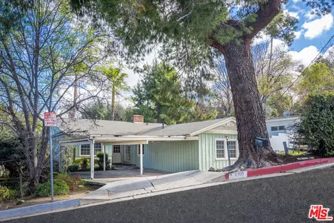 5100 Fallbrook Ave, Woodland Hills, CA 91364