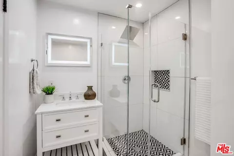 Bath - 19322 Nestor Ave, Carson, CA 90746 photo 5 of 5