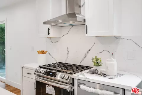 Kitchen - 19322 Nestor Ave, Carson, CA 90746 photo 2 of 4