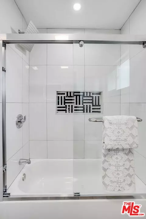 Bath - 19322 Nestor Ave, Carson, CA 90746 photo 4 of 5