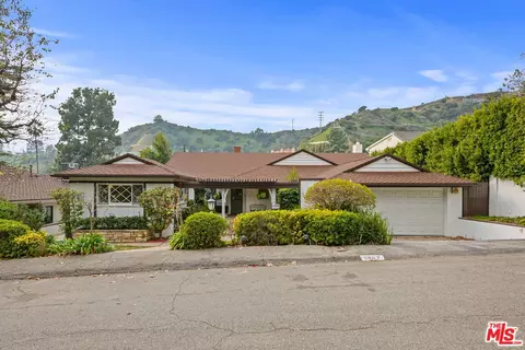 1847 Noel Pl, Beverly Hills, CA 90210
