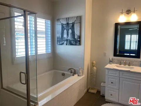 Bath - 7251 Stockyard, Riverside, CA 92507 photo 1 of 3