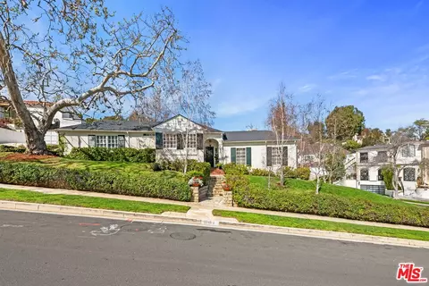 10609 Le Conte Ave, Los Angeles, CA 90024