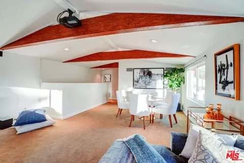 Dining - 4540 Simpson Ave, Valley Village, CA 91607 photo 3 of 4