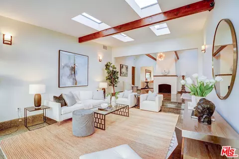 Living - 4540 Simpson Ave, Valley Village, CA 91607 photo 5 of 14