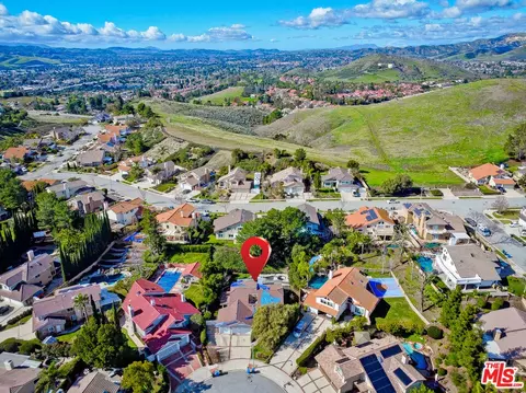 View/Area - 3061 Klamath Ave, Simi Valley, CA 93063 photo 2 of 5