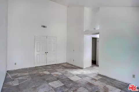 Exterior - 3061 Klamath Ave, Simi Valley, CA 93063 photo 3 of 9