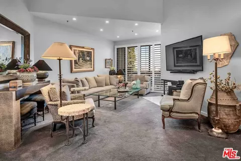 2102 Century Park Ln #412, Los Angeles, CA 90067