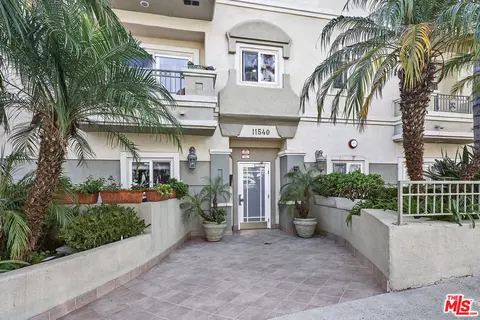 11540 Rochester Ave #203, Los Angeles, CA 90025