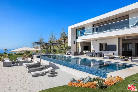 5046 Carbon Beach Ter, Malibu, CA 90265