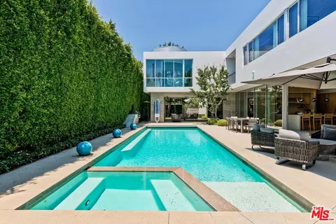 Exterior - 1342 Appleton Way, Venice, CA 90291 photo 6 of 10