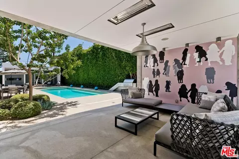 Exterior - 1342 Appleton Way, Venice, CA 90291 photo 5 of 10