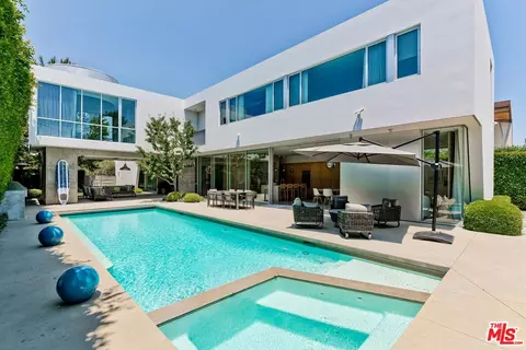 Exterior - 1342 Appleton Way, Venice, CA 90291 photo 7 of 10