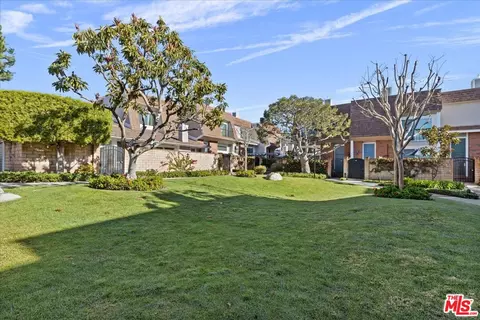 4351 Alla Rd #8, Marina Del Rey, CA 90292