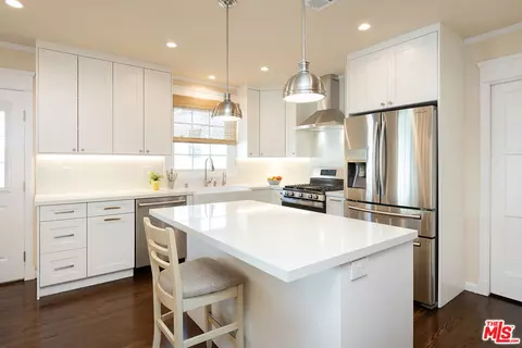 Kitchen - 5410 Murietta Ave, Sherman Oaks, CA 91401 photo 1 of 4