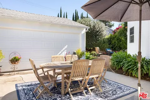 Exterior - 5410 Murietta Ave, Sherman Oaks, CA 91401 photo 8 of 8