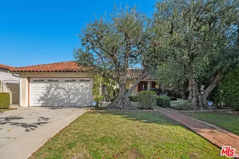 136 S Wetherly Dr, Beverly Hills, CA 90211