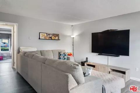 Living - 5530 Ackerfield Ave #103, Long Beach, CA 90805 photo 2 of 2