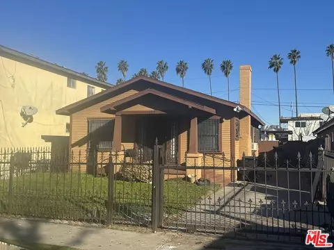 127 W 59th Pl, Los Angeles, CA 90003