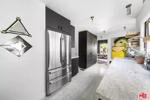 Kitchen - 246 Robinson Rd, Pasadena, CA 91104 photo 4 of 5