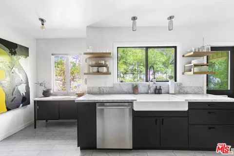Kitchen - 246 Robinson Rd, Pasadena, CA 91104 photo 2 of 5