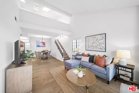 Living - 895 W 34th St #E, Long Beach, CA 90806 photo 2 of 8