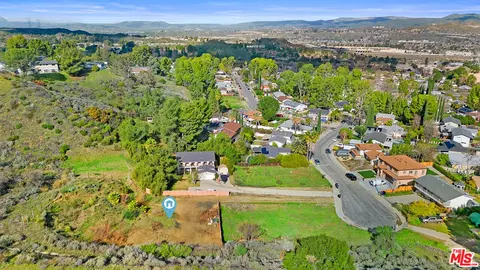 1 Larkhaven, Newhall, CA 91321 photo 2