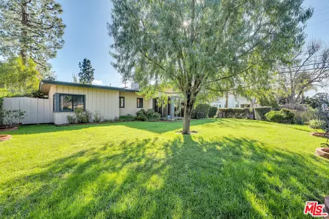 Exterior - 5504 Allott Ave, Sherman Oaks, CA 91401 photo 12 of 13