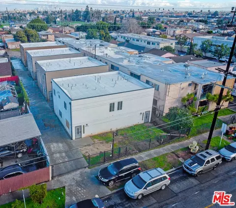 649 W 92nd St, Los Angeles, CA 90044