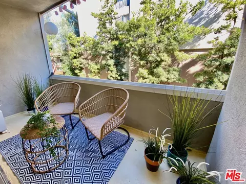 6555 Green Valley Cir #211, Culver City, CA 90230