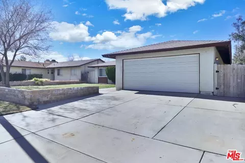Exterior - 37311 55th St, Palmdale, CA 93552 photo 3 of 8