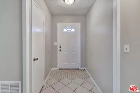 Entry Way - 37311 55th St, Palmdale, CA 93552 photo 1 of 2