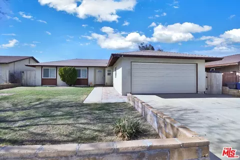 Exterior - 37311 55th St, Palmdale, CA 93552 photo 2 of 8