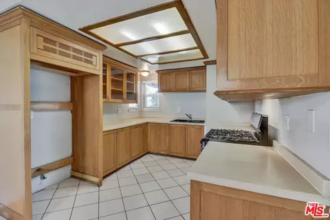 Kitchen - 37311 55th St, Palmdale, CA 93552 photo 5 of 5