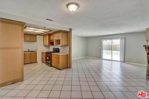 Kitchen - 37311 55th St, Palmdale, CA 93552 photo 1 of 5