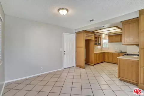 Kitchen - 37311 55th St, Palmdale, CA 93552 photo 2 of 5