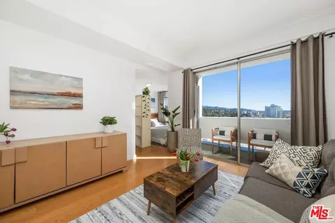 7250 Franklin Ave #711, Los Angeles, CA 90046