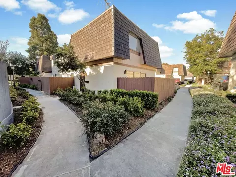 2853 E Jackson Ave #D, Anaheim, CA 92806