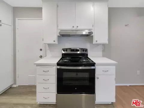 Kitchen - 2853 E Jackson Ave #D, Anaheim, CA 92806 photo 3 of 3
