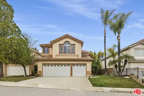 343 Savoy Ct, Oak Park, CA 91377