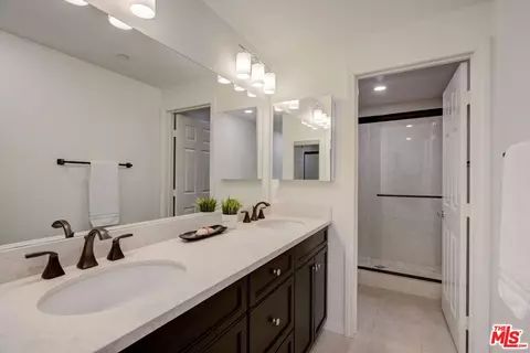 Bath - 107 Neptune, Irvine, CA 92618 photo 3 of 6