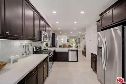 Kitchen - 107 Neptune, Irvine, CA 92618 photo 3 of 4