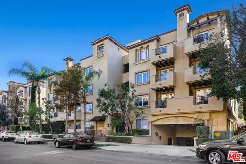 12044 Hoffman St #302, Studio City, CA 91604