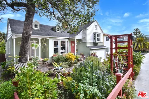 3751 Evans St, Los Angeles, CA 90027