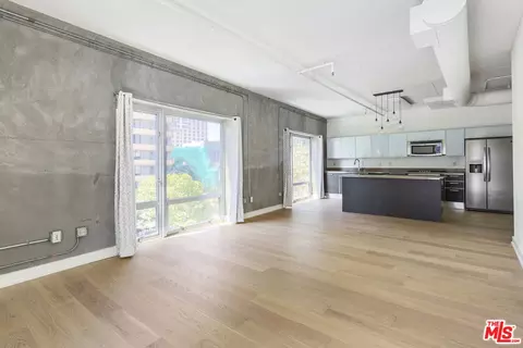 645 W 9th St #400, Los Angeles, CA 90015